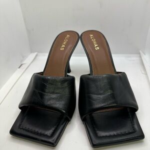 ALOHAS Black Leather Square-Toe Heels
